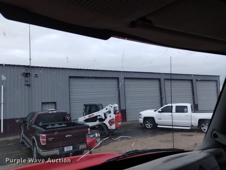 image for item DK8900 2011 International ProStar 122  semi truck