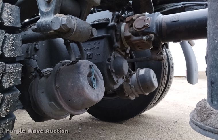 image for item DK8900 2011 International ProStar 122  semi truck