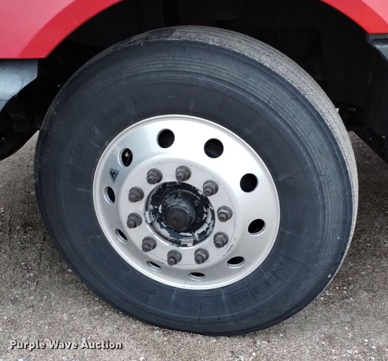 image for item DK8900 2011 International ProStar 122  semi truck