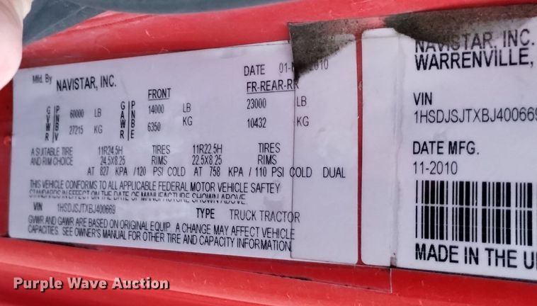 image for item DK8900 2011 International ProStar 122  semi truck