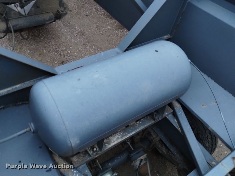 image for item DK8901 1996 Corn Belt Mfg. S-4202  bottom dump trailer