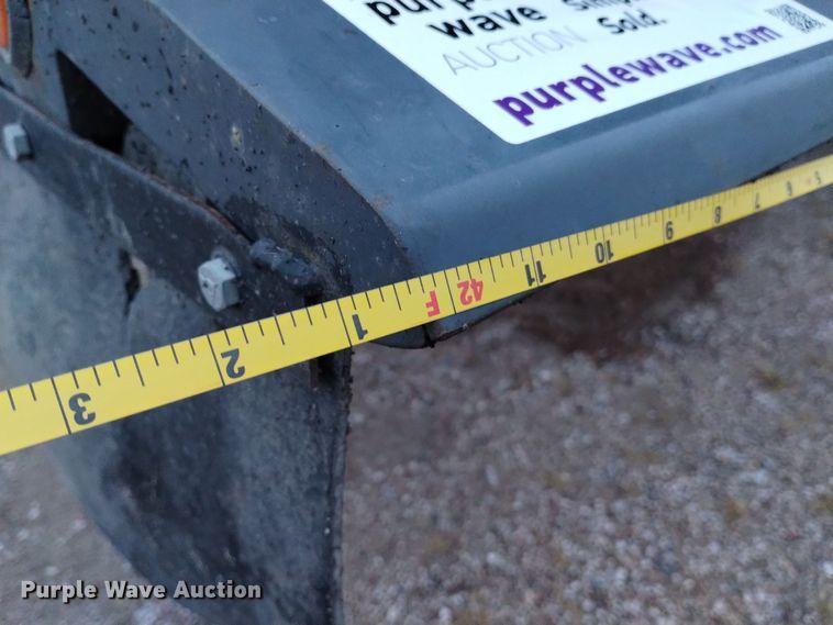 image for item DK8901 1996 Corn Belt Mfg. S-4202  bottom dump trailer