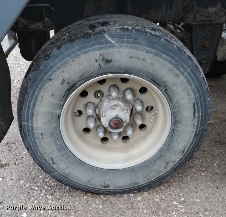 image for item DK8901 1996 Corn Belt Mfg. S-4202  bottom dump trailer