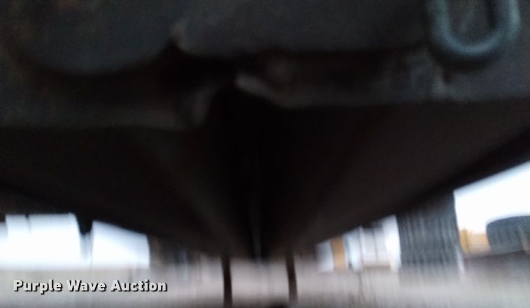 image for item DK8902 2006 Load King 2066D-37-2  bottom dump trailer