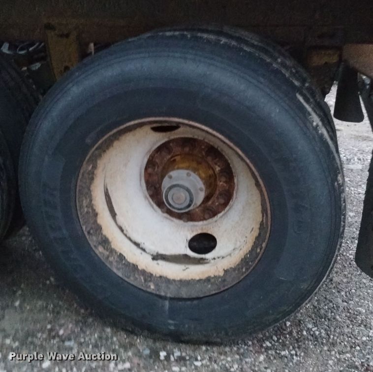 image for item DK8902 2006 Load King 2066D-37-2  bottom dump trailer