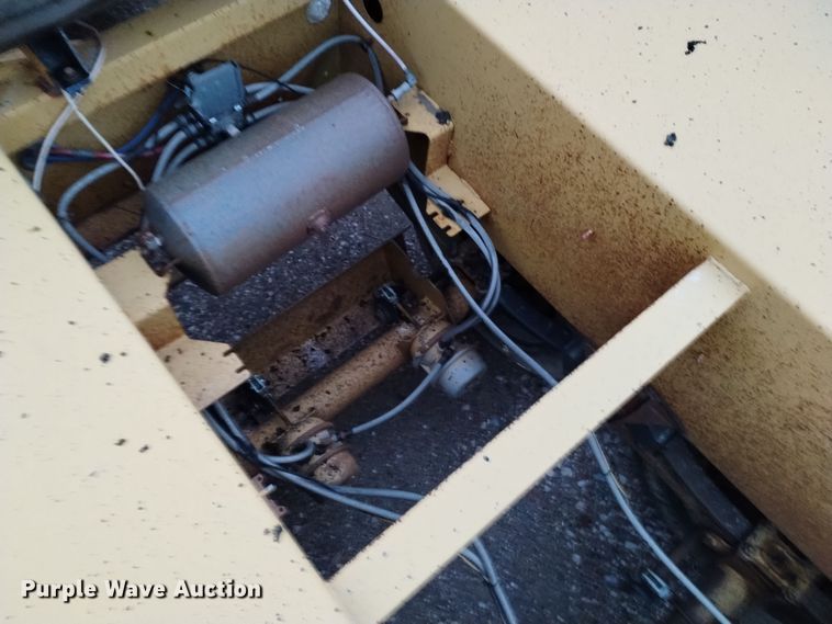 image for item DK8903 2006 Load King 2066D-37-2  bottom dump trailer