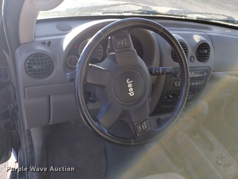 image for item DK8909 2006 Jeep Liberty  SUV