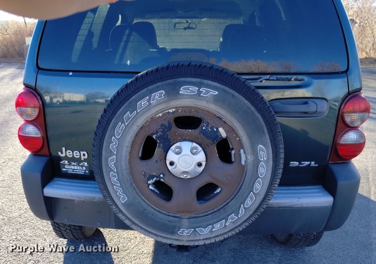 image for item DK8909 2006 Jeep Liberty  SUV