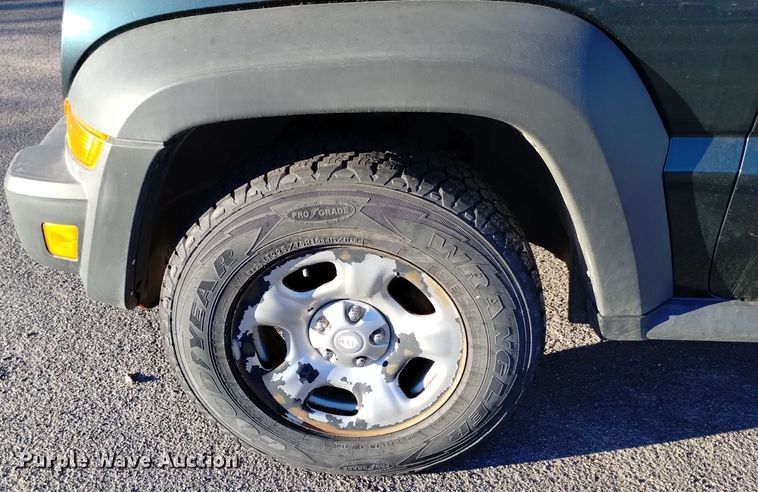 image for item DK8909 2006 Jeep Liberty  SUV