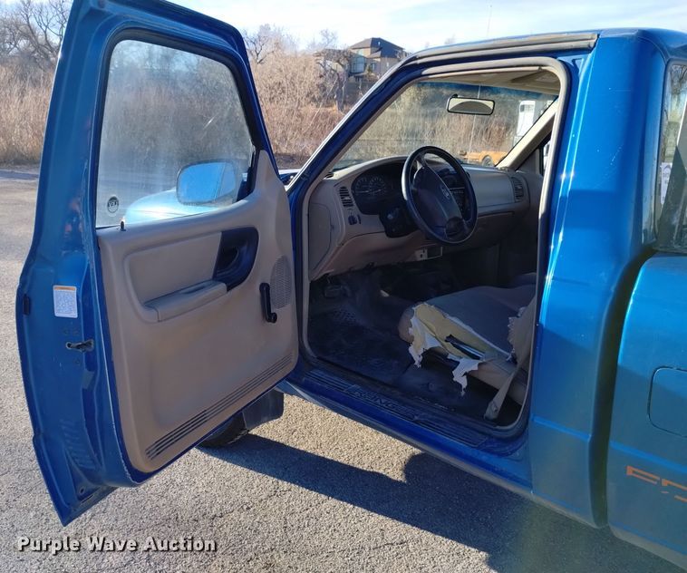 image for item DK8910 2001 Ford Ranger  pickup truck