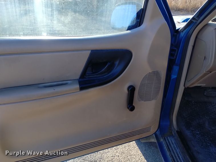 image for item DK8910 2001 Ford Ranger  pickup truck