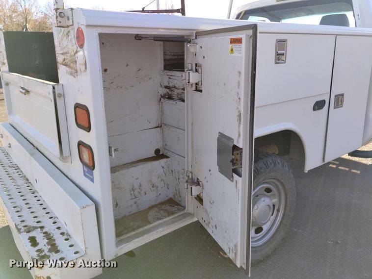 image for item DK8911 2012 Ford F250 Super Duty  utility bed pickup truck