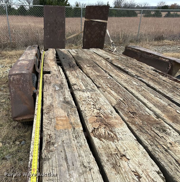 image for item DO5170 1985 Trail King TK18U-2000  equipment trailer