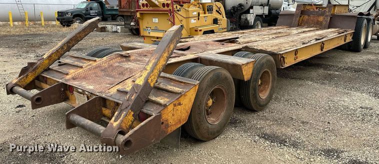image for item DO5172 1973 Hyster Lowboy  equipment trailer