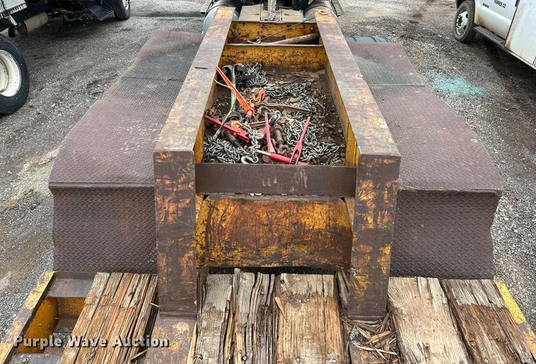 image for item DO5172 1973 Hyster Lowboy  equipment trailer