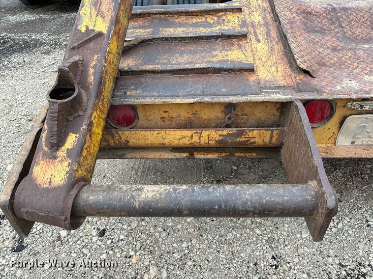 image for item DO5172 1973 Hyster Lowboy  equipment trailer