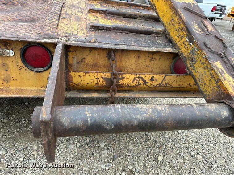 image for item DO5172 1973 Hyster Lowboy  equipment trailer