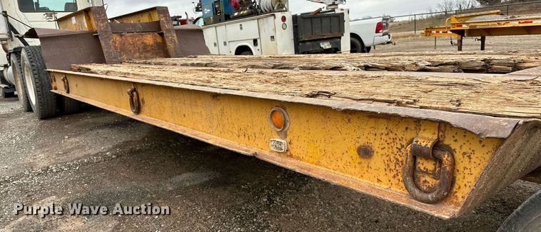 image for item DO5172 1973 Hyster Lowboy  equipment trailer