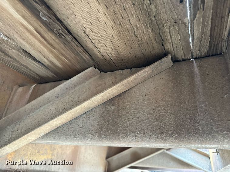 image for item DO5172 1973 Hyster Lowboy  equipment trailer