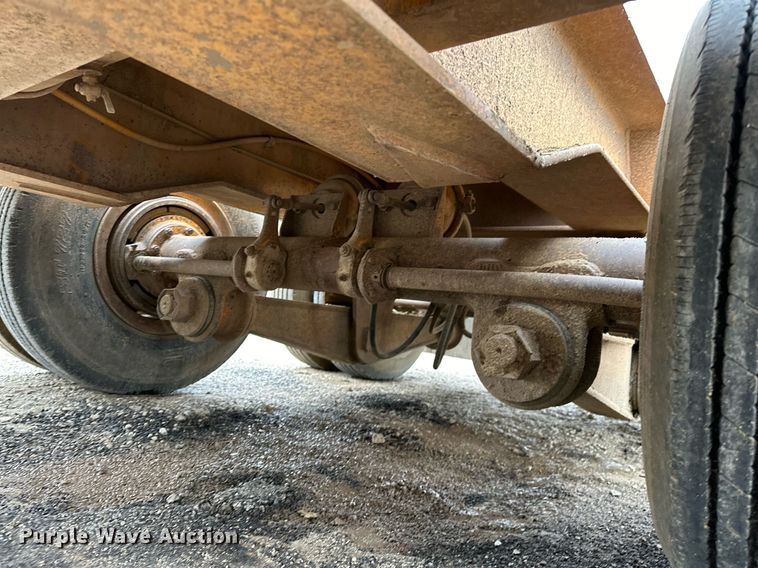 image for item DO5172 1973 Hyster Lowboy  equipment trailer