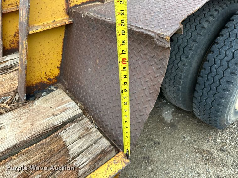 image for item DO5172 1973 Hyster Lowboy  equipment trailer