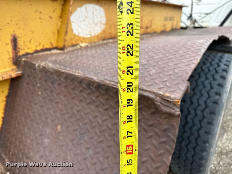 image for item DO5172 1973 Hyster Lowboy  equipment trailer