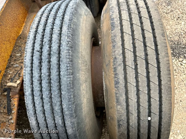 image for item DO5172 1973 Hyster Lowboy  equipment trailer