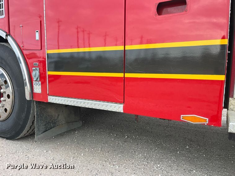 image for item DP2133 1990 Pierce Lance  pumper fire truck