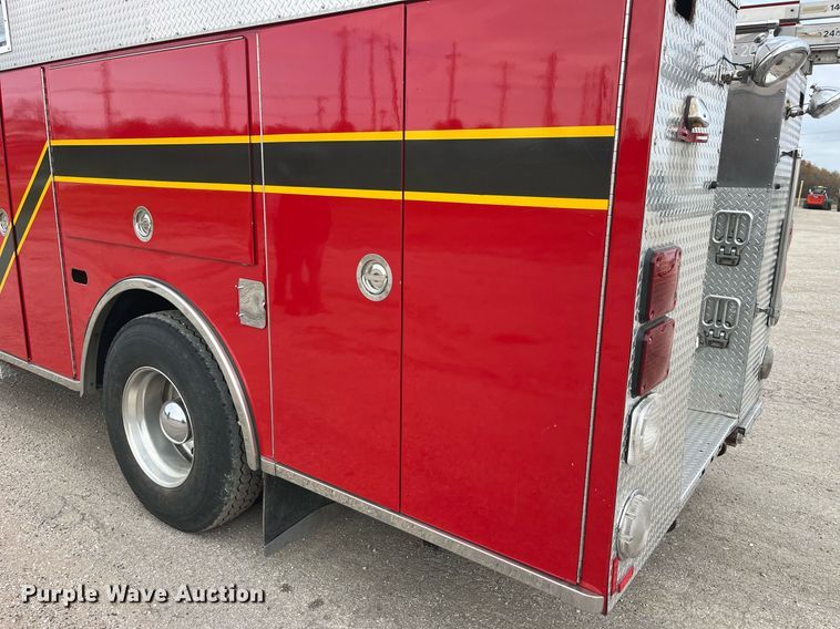 image for item DP2133 1990 Pierce Lance  pumper fire truck