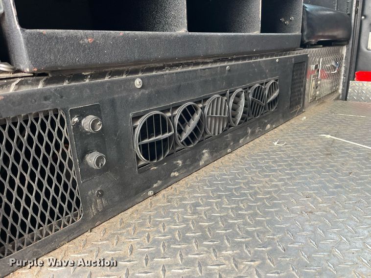 image for item DP2133 1990 Pierce Lance  pumper fire truck