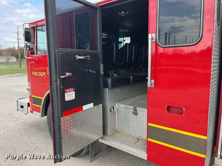 image for item DP2133 1990 Pierce Lance  pumper fire truck