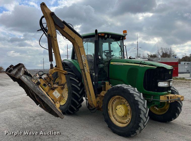 image for item DP2134 2006 John Deere 7420  MFWD tractor