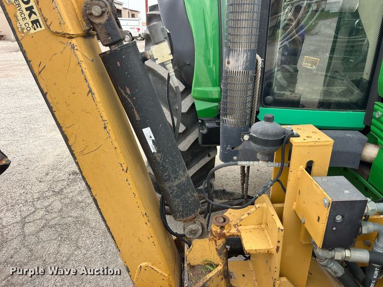 image for item DP2134 2006 John Deere 7420  MFWD tractor