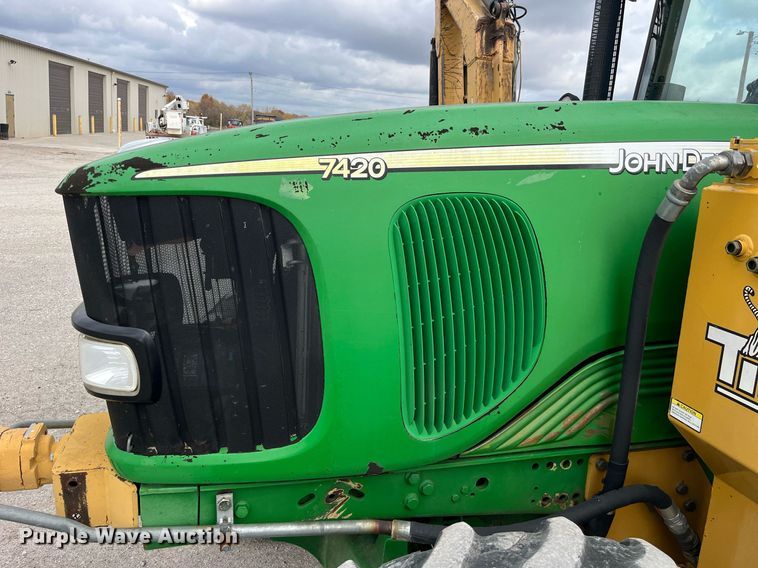 image for item DP2134 2006 John Deere 7420  MFWD tractor