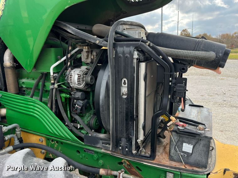 image for item DP2134 2006 John Deere 7420  MFWD tractor