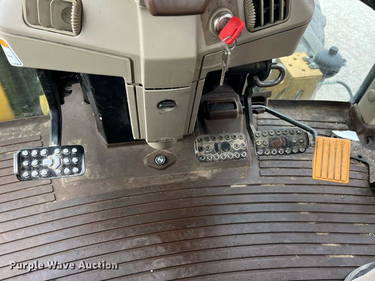 image for item DP2134 2006 John Deere 7420  MFWD tractor