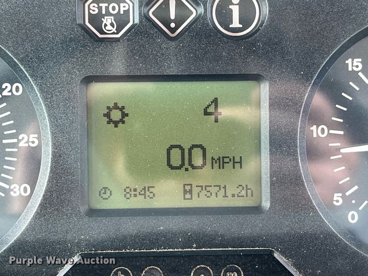 image for item DP2134 2006 John Deere 7420  MFWD tractor