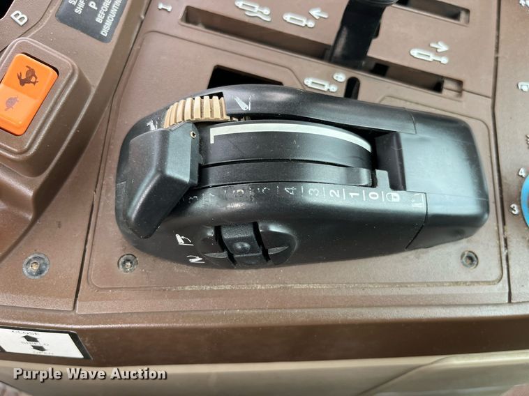 image for item DP2134 2006 John Deere 7420  MFWD tractor