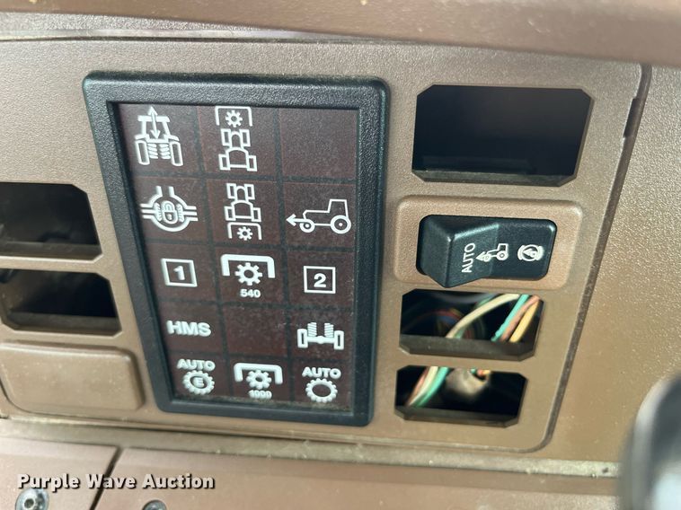 image for item DP2134 2006 John Deere 7420  MFWD tractor