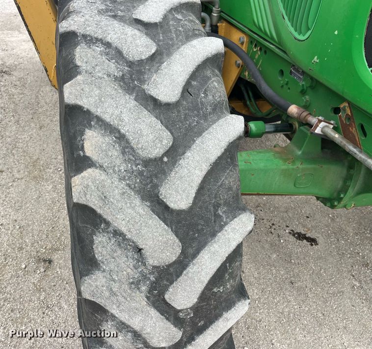 image for item DP2134 2006 John Deere 7420  MFWD tractor