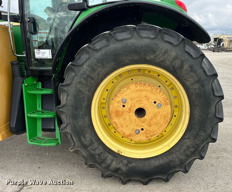 image for item DP2134 2006 John Deere 7420  MFWD tractor