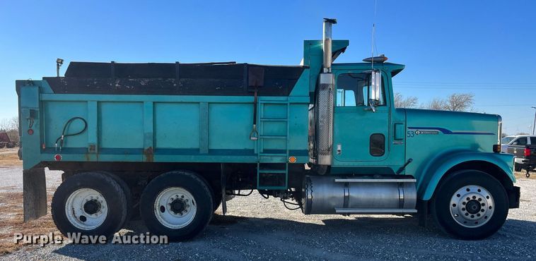 image for item DP2137 1987 International F9379-6x4  dump truck
