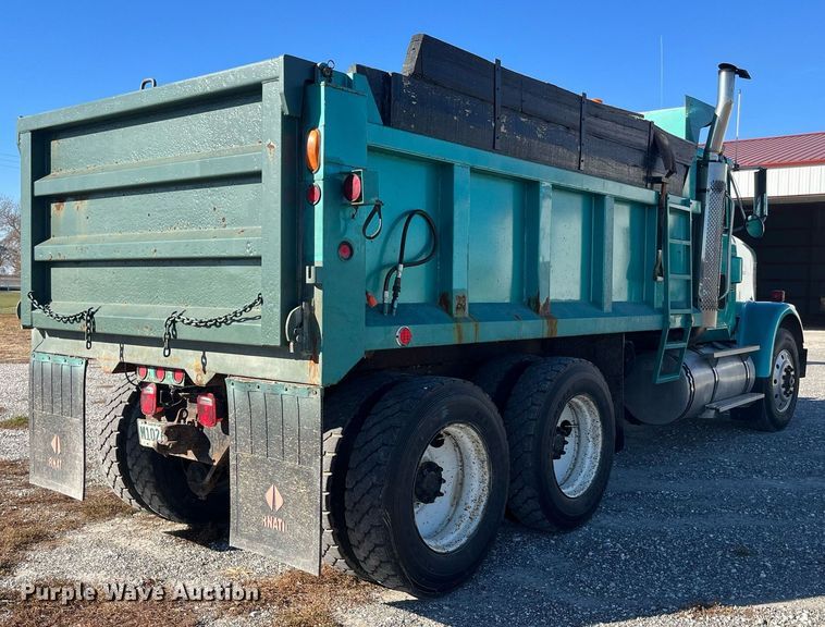 image for item DP2137 1987 International F9379-6x4  dump truck