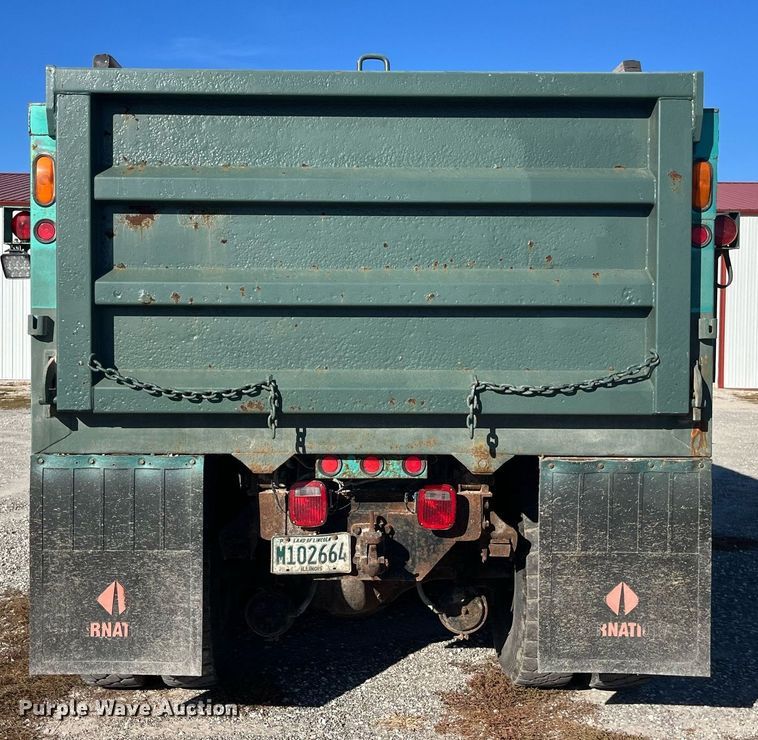 image for item DP2137 1987 International F9379-6x4  dump truck