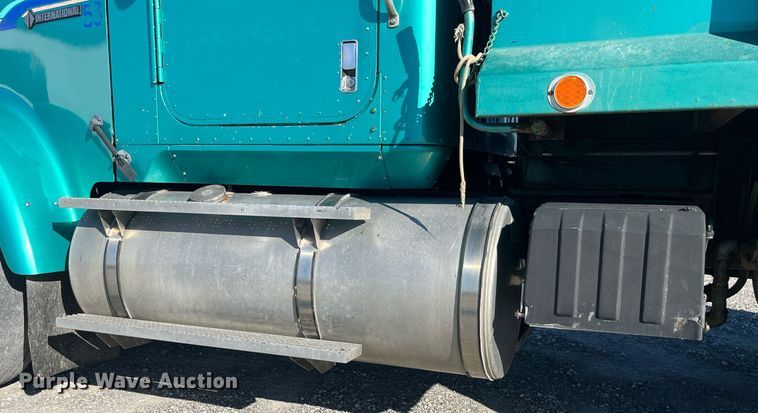 image for item DP2137 1987 International F9379-6x4  dump truck