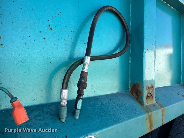 image for item DP2137 1987 International F9379-6x4  dump truck