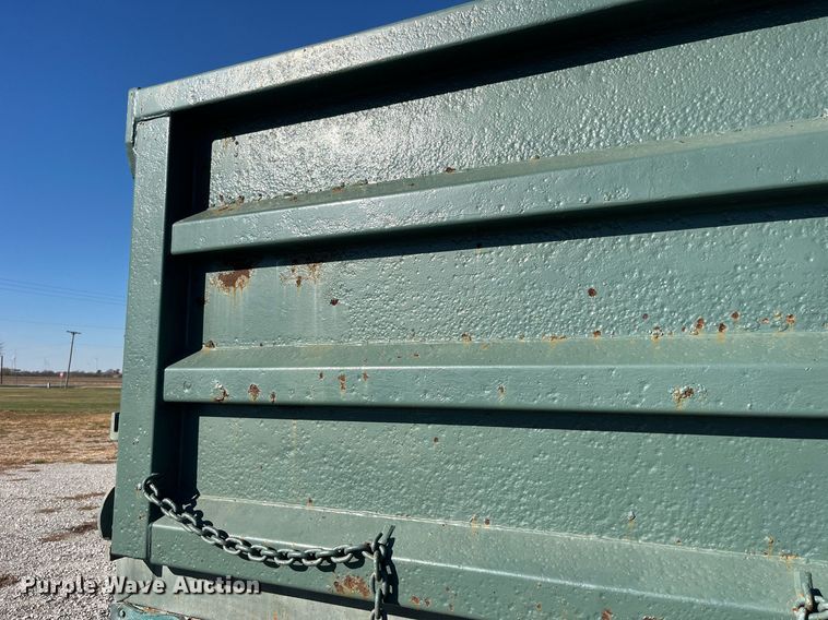 image for item DP2137 1987 International F9379-6x4  dump truck