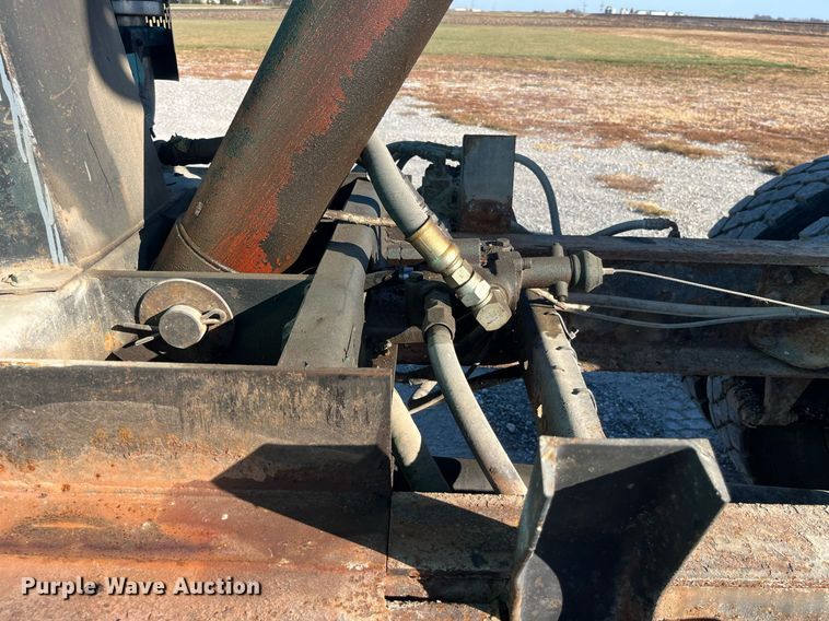 image for item DP2137 1987 International F9379-6x4  dump truck