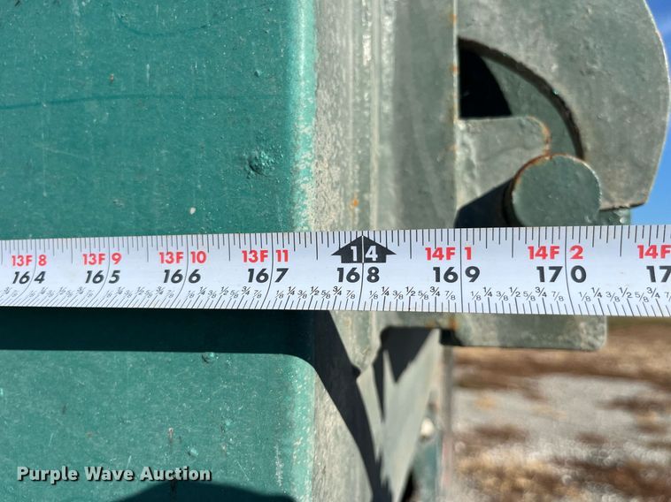 image for item DP2137 1987 International F9379-6x4  dump truck