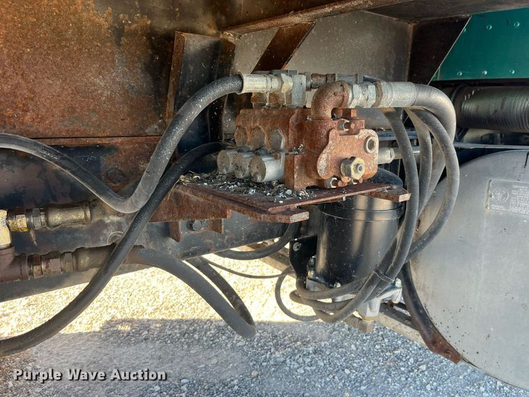 image for item DP2137 1987 International F9379-6x4  dump truck